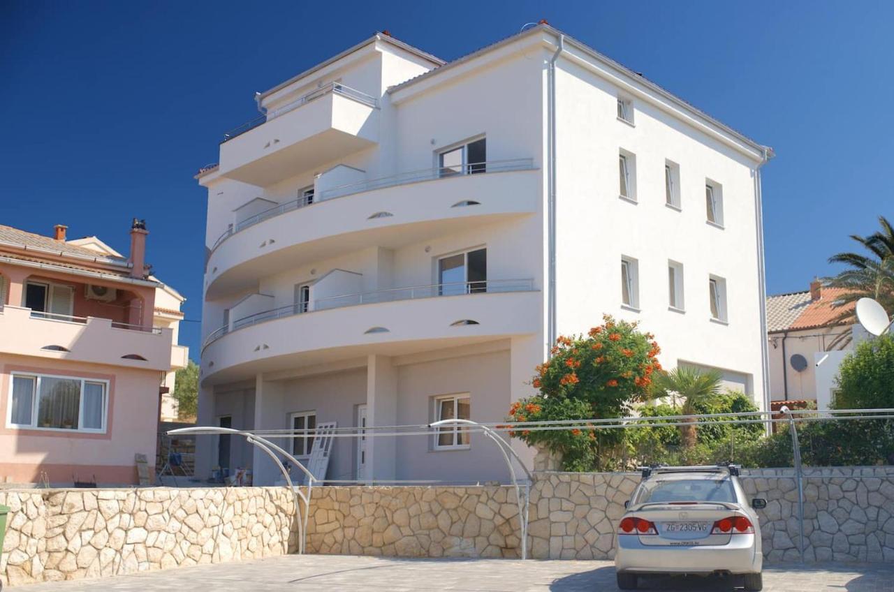 Apartment Avada Novalja Exteriér fotografie