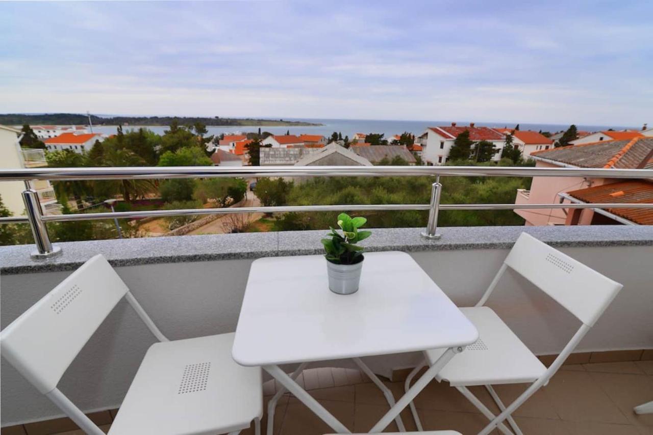 Apartment Avada Novalja Exteriér fotografie