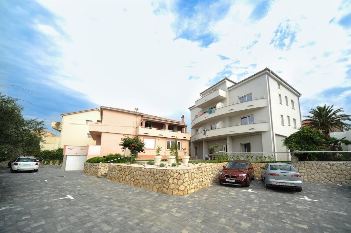 Apartment Avada Novalja Exteriér fotografie